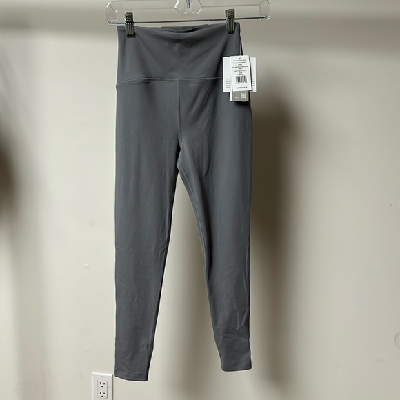 Beyond yoga powerbeyond midi legging iron grey